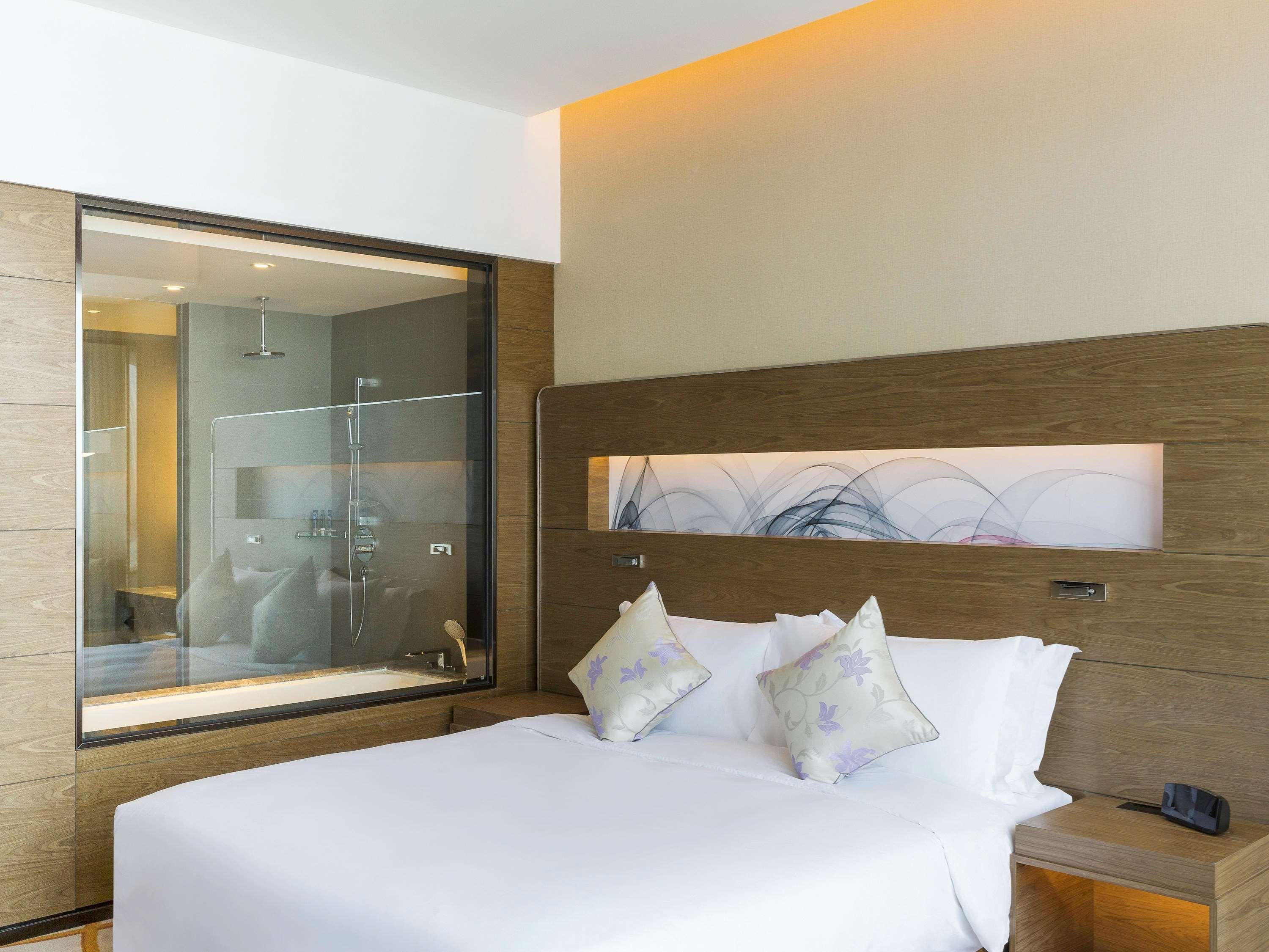 Novotel Rizhao Suning Екстериор снимка