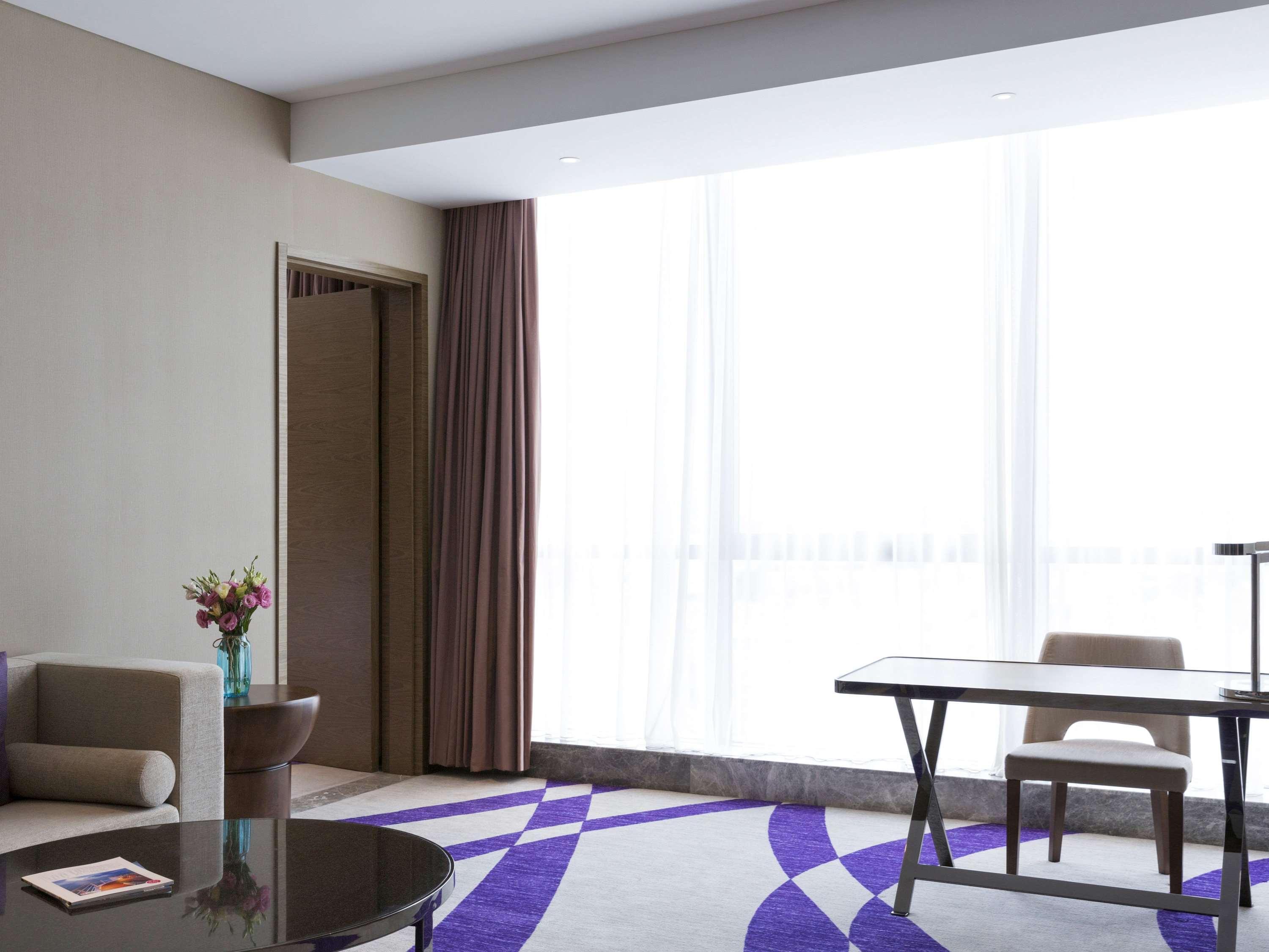 Novotel Rizhao Suning Екстериор снимка
