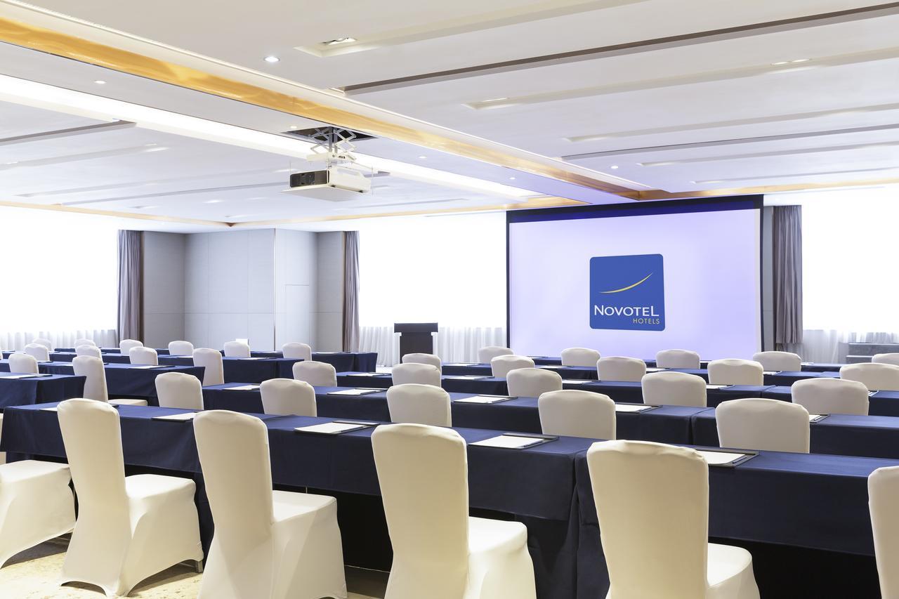 Novotel Rizhao Suning Екстериор снимка